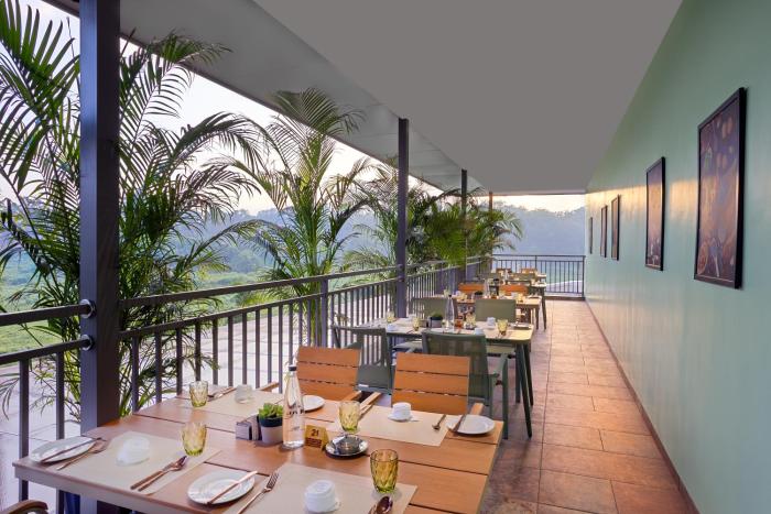 fortune airport road kochi