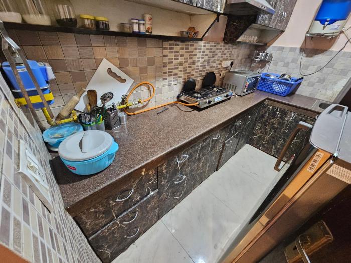 gautam nagar homestay near aiims hospital