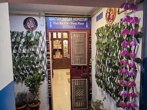 gautam nagar homestay near aiims hospital