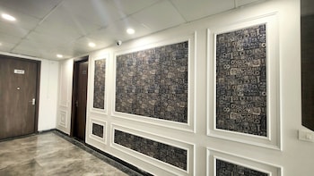 hotel homeaste 001 near yashobhoomi convention center