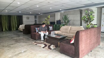 Hotel Homeaste 001 Near Yashobhoomi Convention Center,,3 star