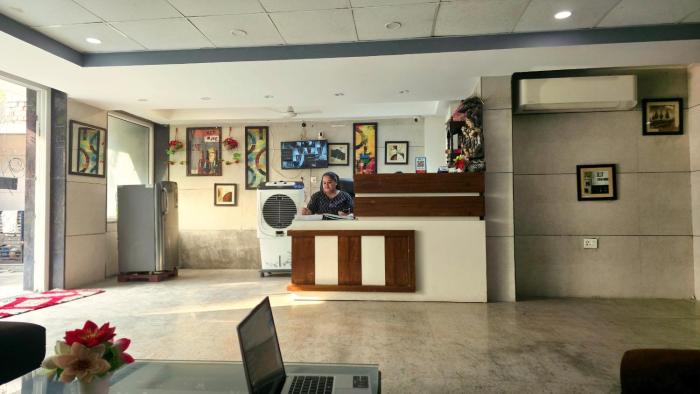 hotel homeaste 001 near yashobhoomi convention center