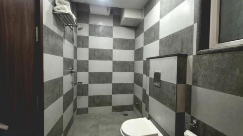 hotel homeaste 001 near yashobhoomi convention center