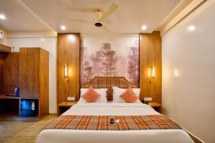 hotel ocean wave calangute beach