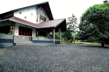 minash villa wayanad kerala