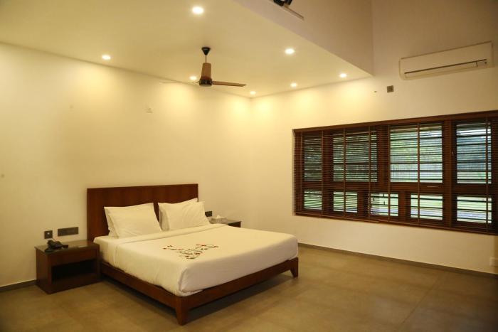 minash villa wayanad kerala
