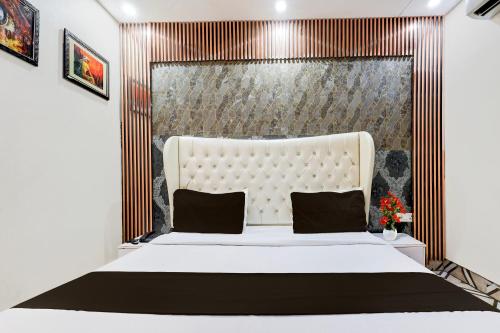 Townhouse Esic Medical College Faridabad Formerly Royal Mountain,,4 star