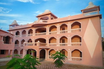 Gangabagh Divine Trails - Heritage Boutique Hotel, Haridwar,Bhupatwala,3 star