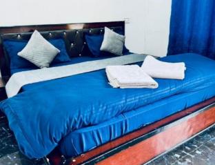 new mandakini river resort