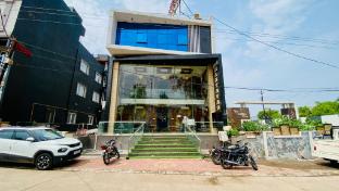 hotel manyavar palace