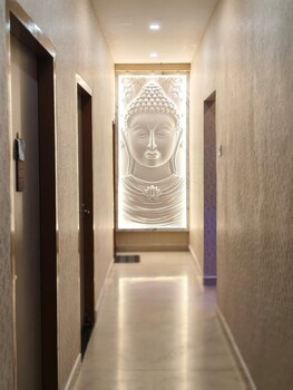 Hotel Krithick Grand,,3 star