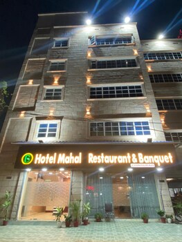 Hotel Mahal,,3 star