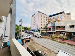 hotel bay premium puri