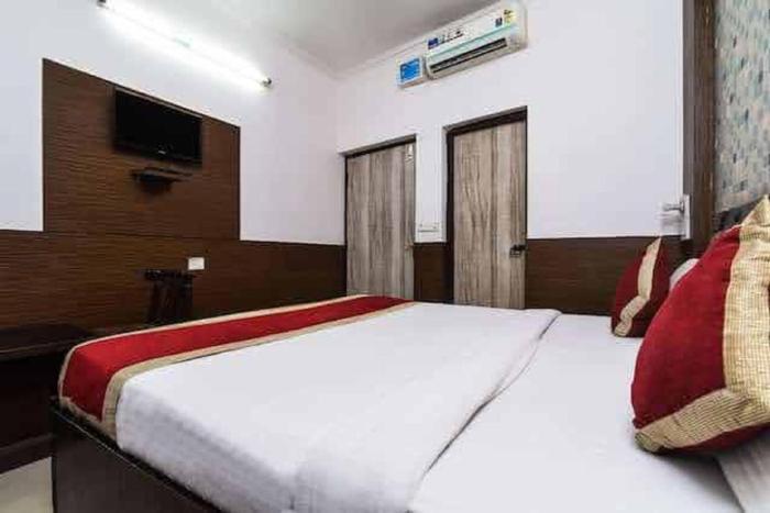 pathway kdson at airport