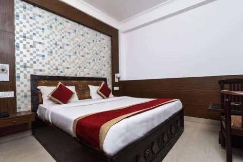 pathway kdson at airport