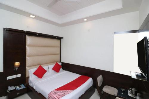 pathway kdson at airport