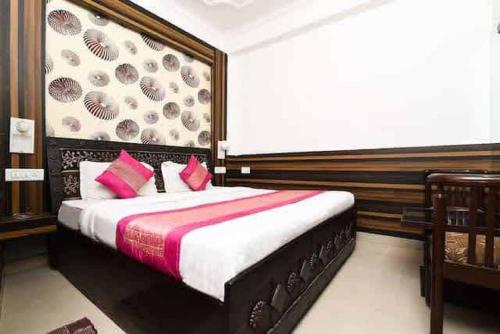 pathway kdson at airport