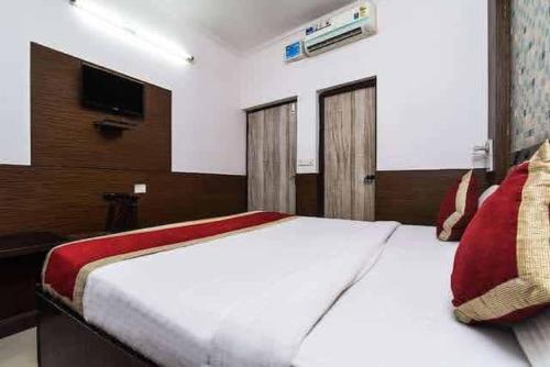 pathway kdson at airport