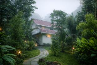 The Village Vista,,4 star