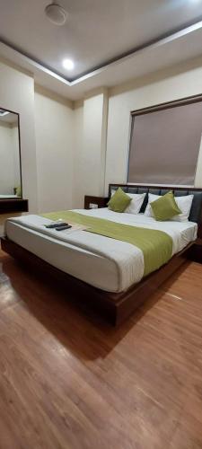 Hotel Vr Inn,,2 star