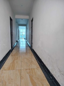 Royal Galaxy Hotel,,2 star