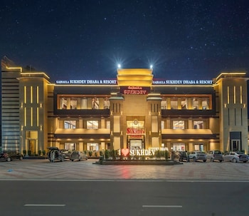 gajraula sukhdev dhaba and resort