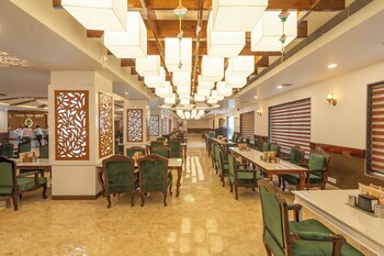 gajraula sukhdev dhaba and resort