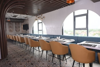 Hotel Mahika,,3 star