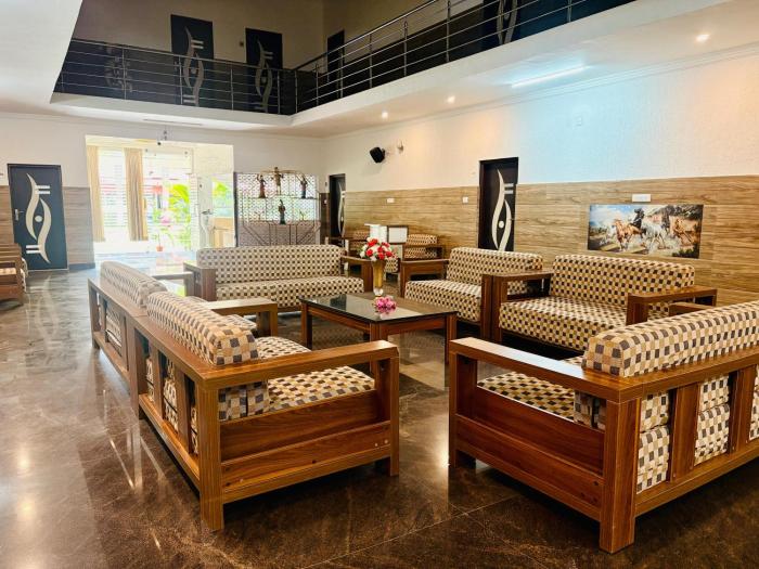 golden farms resorts