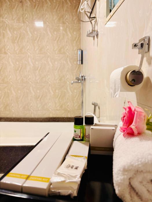 golden farms resorts