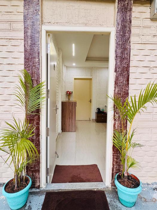 golden farms resorts