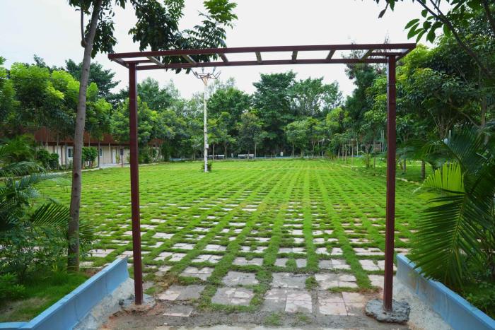 golden farms resorts