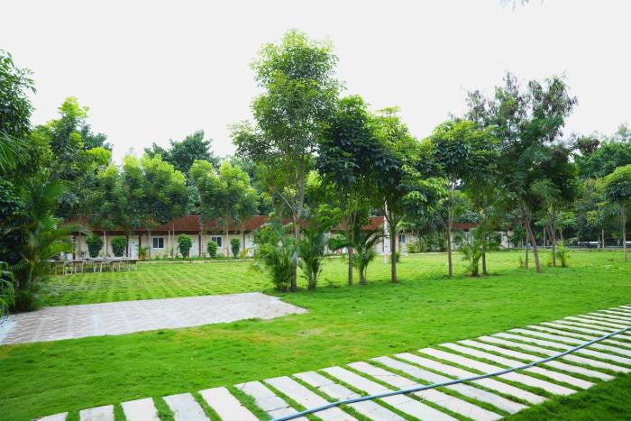 golden farms resorts