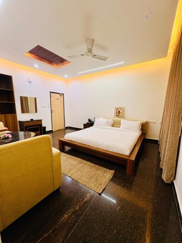 golden farms resorts