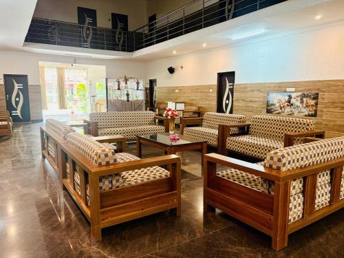 golden farms resorts