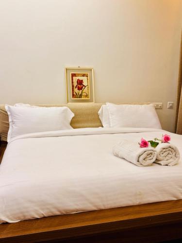 golden farms resorts