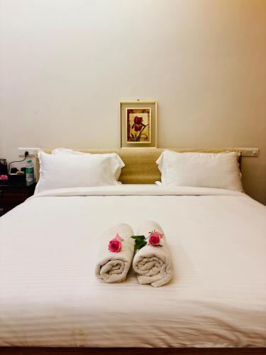 golden farms resorts