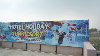 hotel holiday fun resort