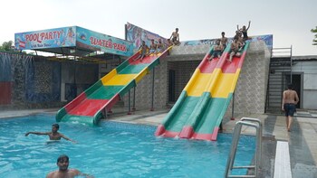 hotel holiday fun resort