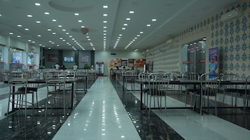 hotel holiday fun resort