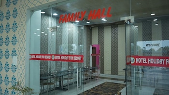 hotel holiday fun resort