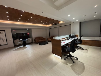 Hotel Tandav Ujjain,,3 star