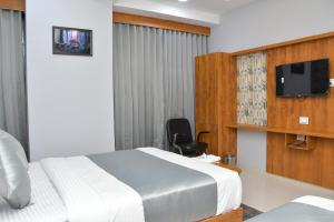 Hotel Green Park,,3 star