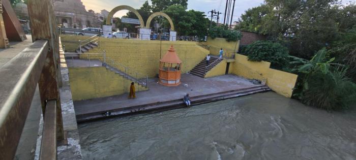 ganga bhavan home stay