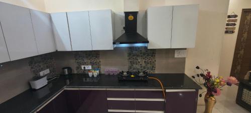 ganga bhavan home stay