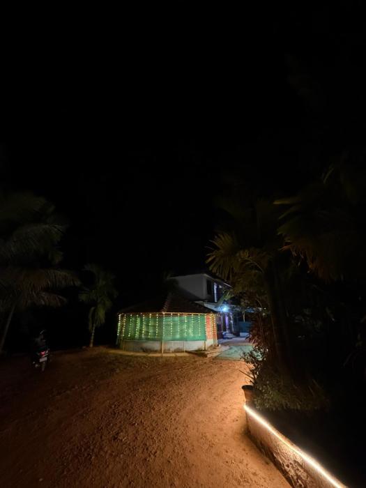 aura park stay kumta