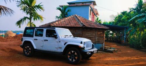 aura park stay kumta