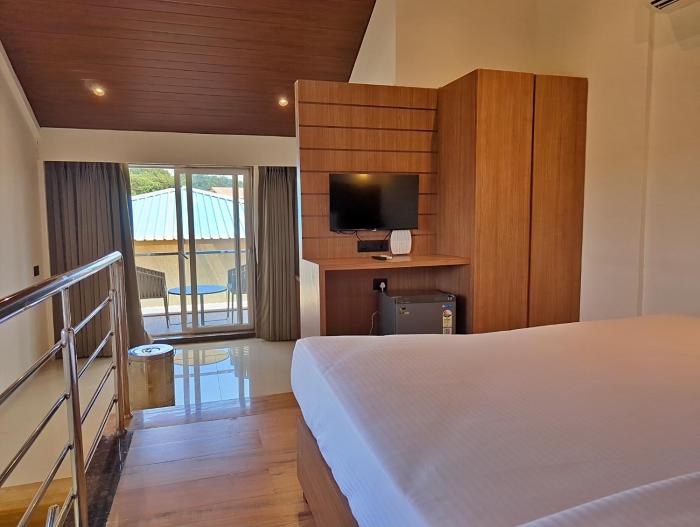 savyasaachii hotel mahabaleshwar pure veg