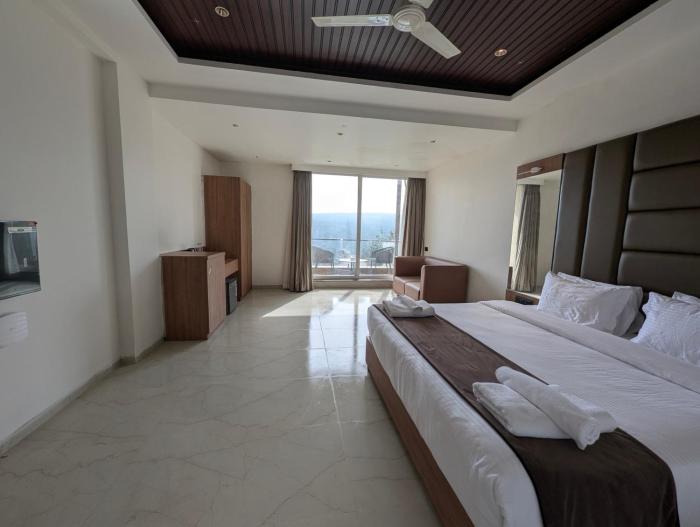 savyasaachii hotel mahabaleshwar pure veg