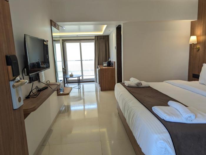 savyasaachii hotel mahabaleshwar pure veg